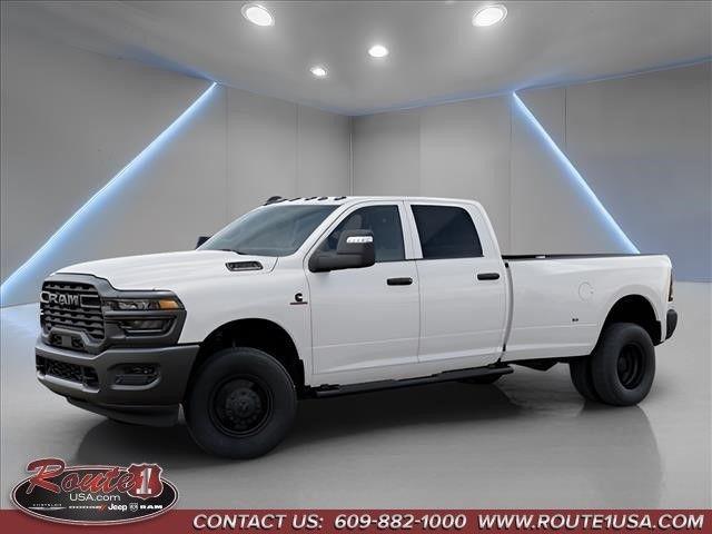 2026 RAM Ram 3500 RAM 3500 TRADESMAN CREW CAB 4X4 8 BOX