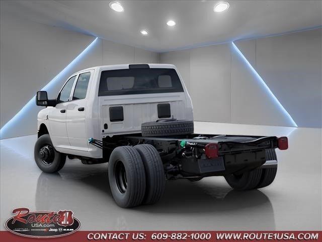 2026 RAM 3500 Chassis RAM 3500 TRADESMAN CREW CAB CHASSIS 4X4 60 CA