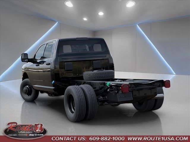 2026 RAM Ram 3500 Chassis Cab RAM 3500 TRADESMAN CREW CAB CHASSIS 4X4 60 CA 2026 RAM Ram 3500 Chassis Cab RAM 3500 TRADESMAN CREW CAB CHASSIS 4X4 60 CA