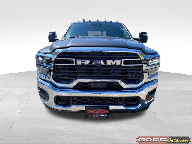 2026 RAM Ram 3500 RAM 3500 TRADESMAN CREW CAB 4X4 64 BOX