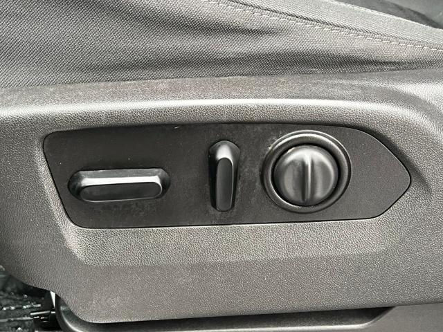 2020 Chevrolet Silverado 1500 4WD Crew Cab Standard Bed LT Trail Boss