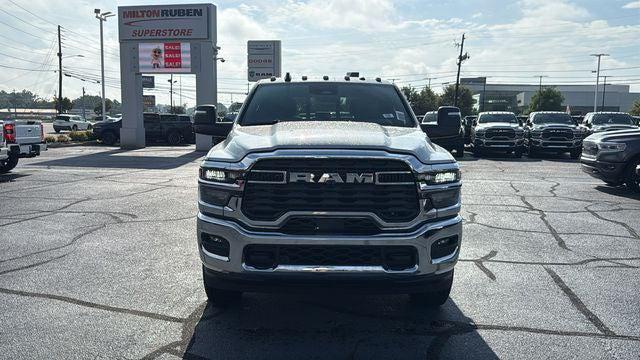 2026 RAM 2500 RAM 2500 TRADESMAN CREW CAB 4X4 64 BOX
