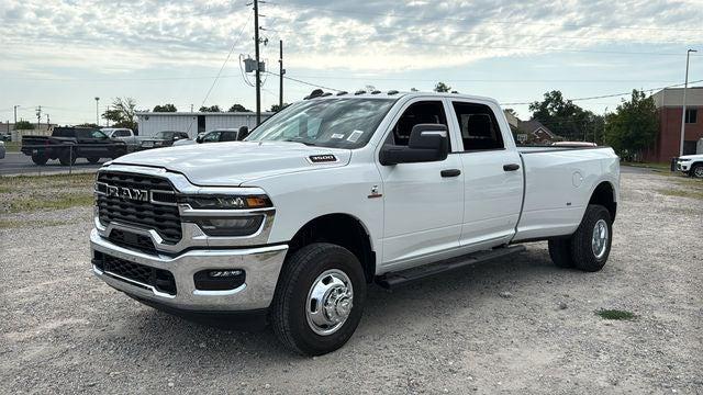 2026 Ram 3500 Tradesman Crew Cab 4x4 8 Box