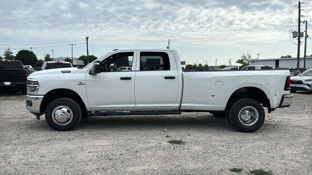 2026 Ram 3500 Tradesman Crew Cab 4x4 8 Box