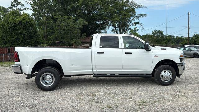 2026 Ram 3500 Tradesman Crew Cab 4x4 8 Box