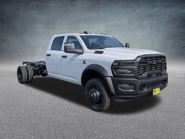 2026 RAM Ram 5500 Chassis Cab RAM 5500 TRADESMAN CHASSIS CREW CAB 4X4 84 CA