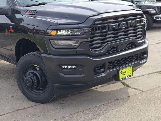 2026 RAM Ram 3500 Chassis Cab RAM 3500 TRADESMAN CREW CAB CHASSIS 4X4 60 CA 2026 RAM Ram 3500 Chassis Cab RAM 3500 TRADESMAN CREW CAB CHASSIS 4X4 60 CA