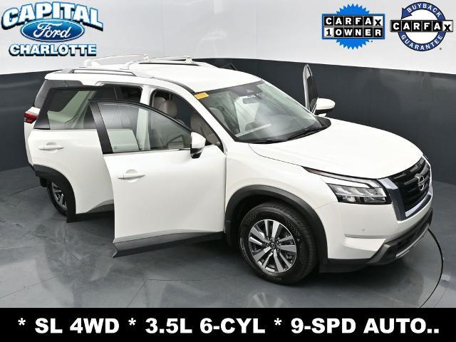 2023 Nissan Pathfinder SL 4WD