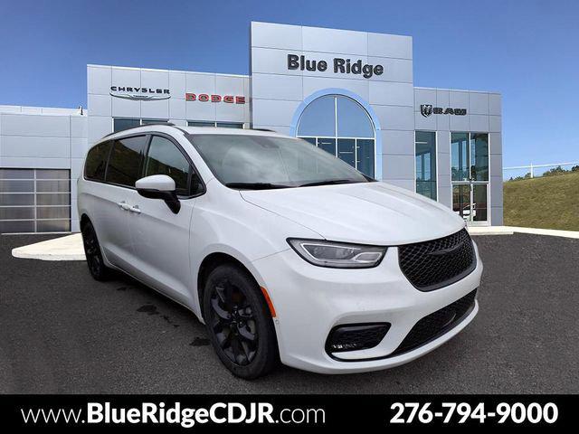 2023 Chrysler Pacifica Touring L 2023 Chrysler Pacifica Touring L