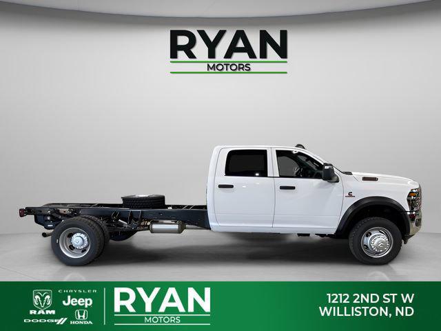 2026 RAM 5500 Chassis RAM 5500 TRADESMAN CHASSIS CREW CAB 4X4 84 CA