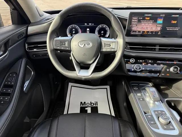 2025 INFINITI QX60 LUXE