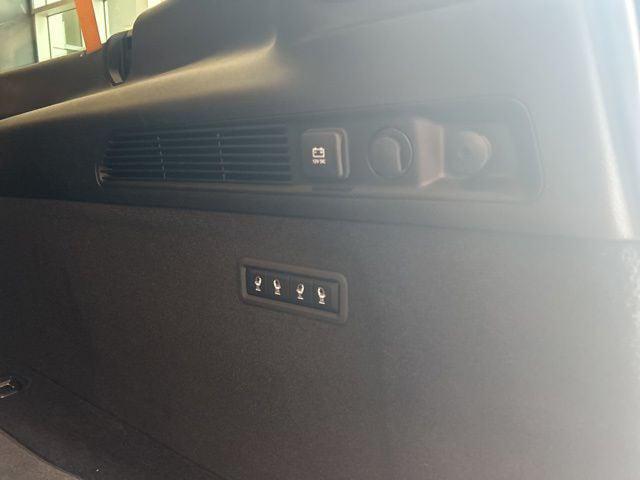 2026 Jeep Grand Wagoneer Summit Reserve 4x4