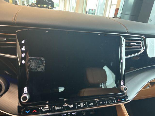 2026 Jeep Grand Wagoneer Summit Reserve 4x4