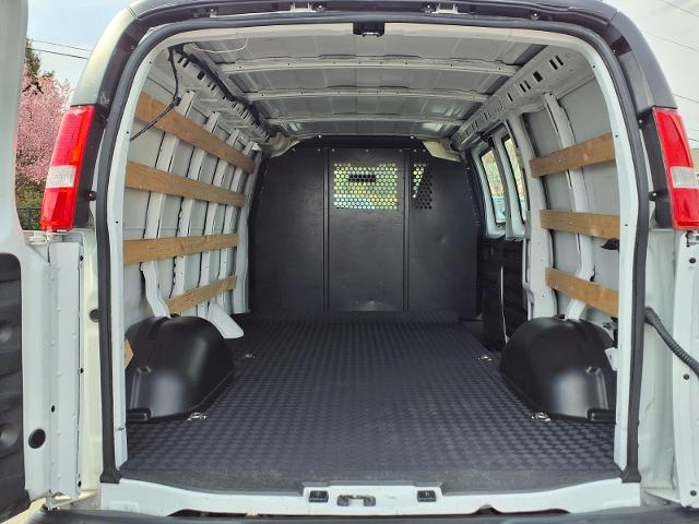 2024 GMC Savana Cargo RWD 2500 Regular Wheelbase Work Van
