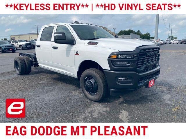 2026 RAM 3500 Chassis RAM 3500 TRADESMAN CREW CAB CHASSIS 4X4 60 CA