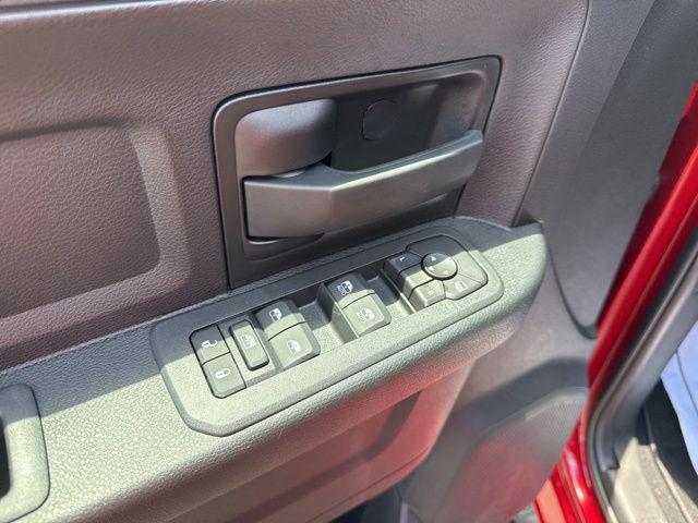 2026 Ram 3500 Tradesman Crew Cab 4x4 8' Box