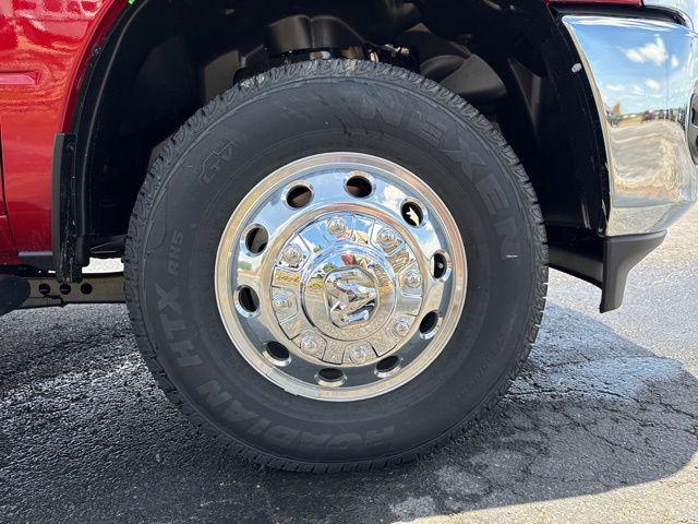 2026 Ram 3500 Tradesman Crew Cab 4x4 8' Box
