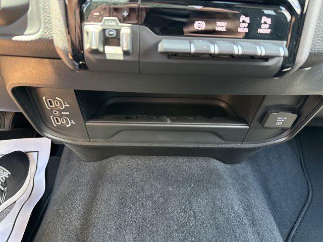 2026 Ram 3500 Tradesman Crew Cab 4x4 8' Box