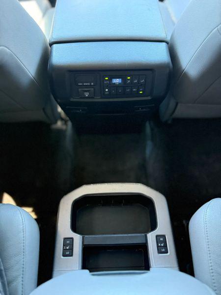 2012 Toyota Sequoia Platinum 5.7L V8