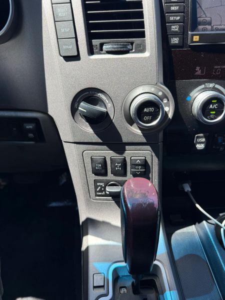 2012 Toyota Sequoia Platinum 5.7L V8
