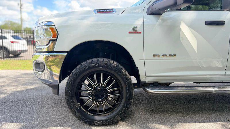 2024 Ram 3500 Big Horn Crew Cab 4x4 8' Box