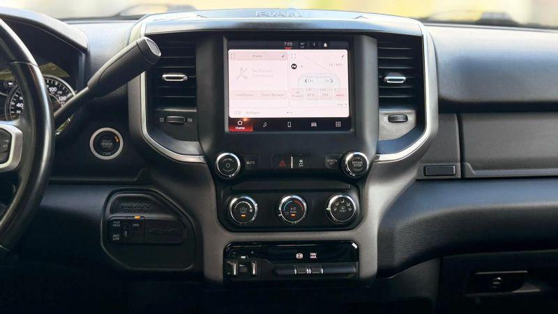 2024 Ram 3500 Big Horn Crew Cab 4x4 8' Box