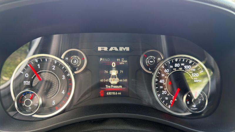 2024 Ram 3500 Big Horn Crew Cab 4x4 8' Box