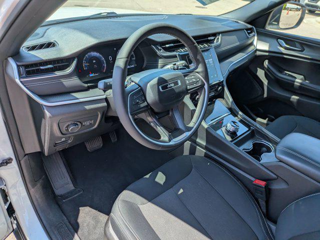 2024 Jeep Grand Cherokee L Laredo X 4x2