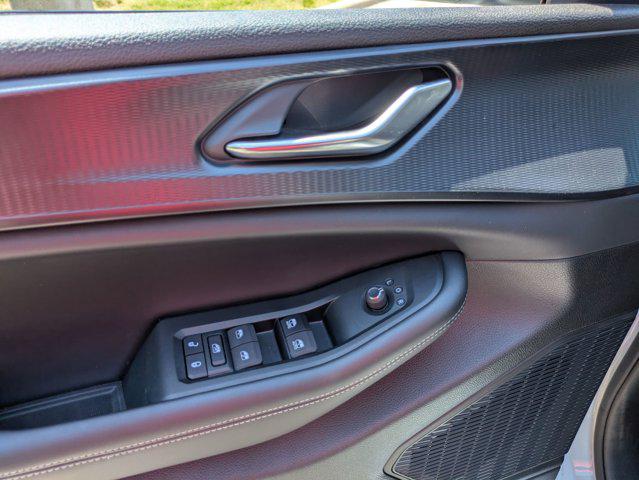 2024 Jeep Grand Cherokee L Laredo X 4x2