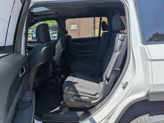 2024 Jeep Grand Cherokee L Laredo X 4x2
