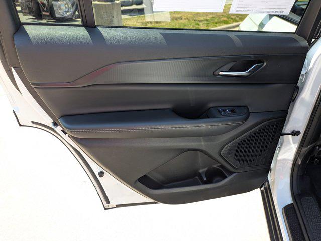 2024 Jeep Grand Cherokee L Laredo X 4x2