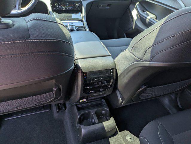 2024 Jeep Grand Cherokee L Laredo X 4x2