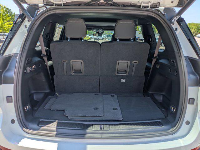 2024 Jeep Grand Cherokee L Laredo X 4x2