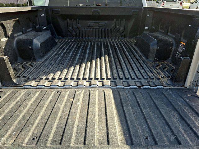 2022 Chevrolet Silverado 1500 4WD Crew Cab Short Bed RST