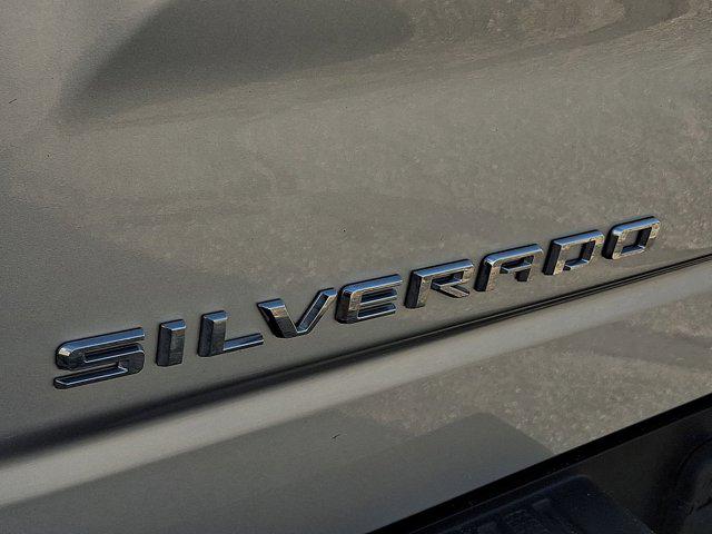2022 Chevrolet Silverado 1500 4WD Crew Cab Short Bed RST