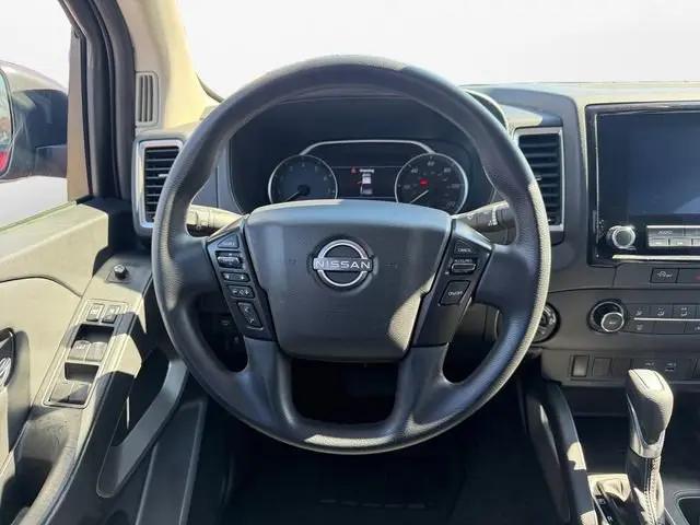 2023 Nissan Frontier Crew Cab SV 4x4