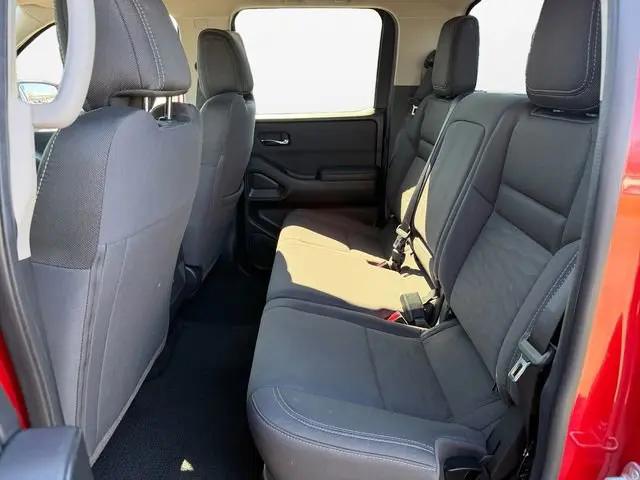 2023 Nissan Frontier Crew Cab SV 4x4