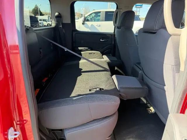 2023 Nissan Frontier Crew Cab SV 4x4