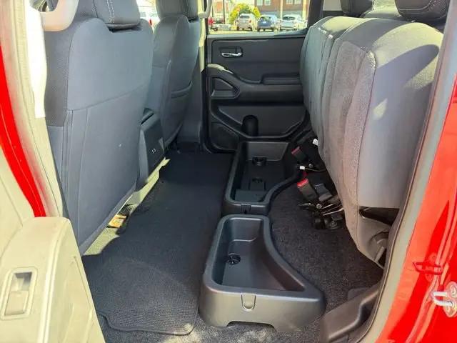 2023 Nissan Frontier Crew Cab SV 4x4