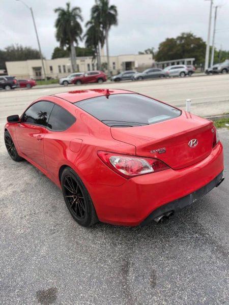 2010 Hyundai Genesis Coupe 2.0T R-Spec