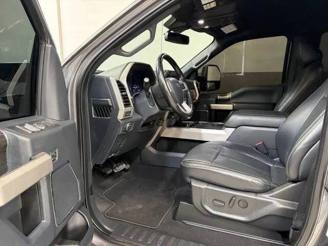 2022 Ford F-350 LARIAT