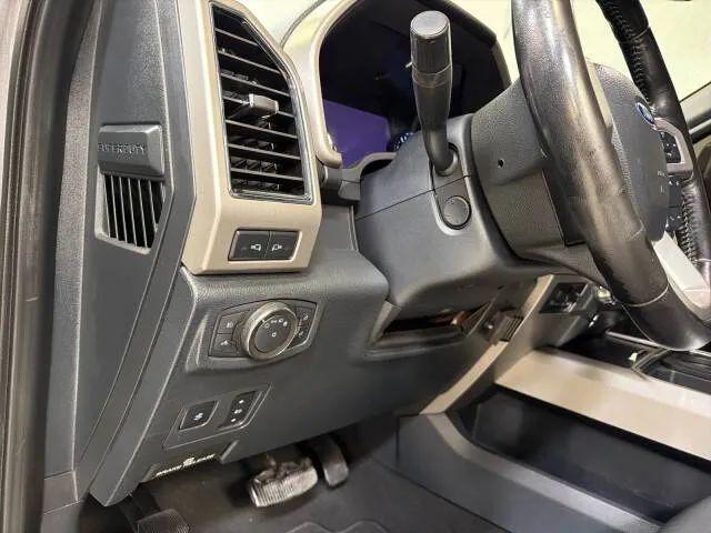 2022 Ford F-350 LARIAT