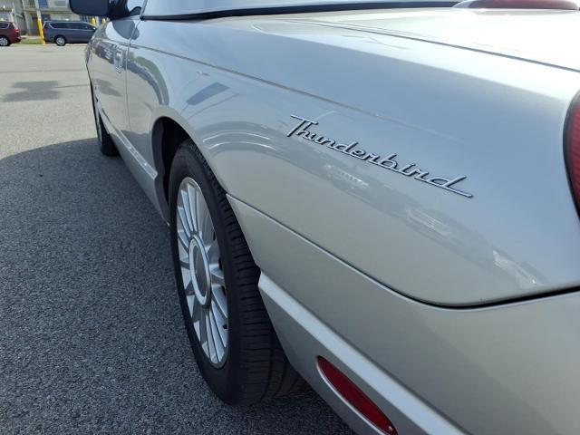 2004 Ford Thunderbird Premium