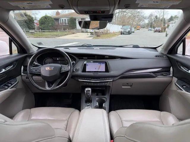 2019 Cadillac XT4 Premium Luxury