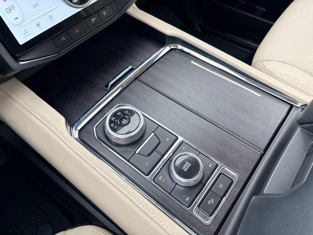 2022 Ford Expedition Platinum MAX