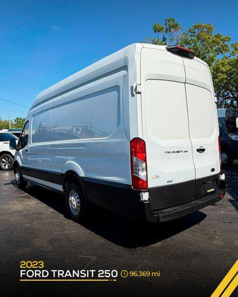 2023 Ford Transit Cargo Van Extended Length