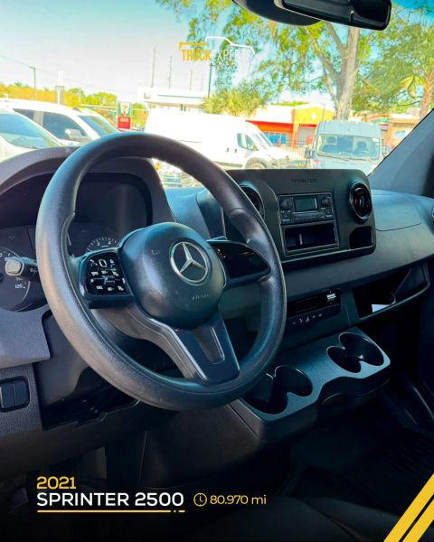 2021 Mercedes-Benz Sprinter 2500 High Roof I4