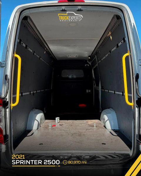 2021 Mercedes-Benz Sprinter 2500 High Roof I4