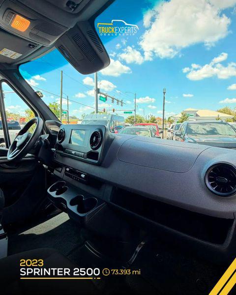 2023 Mercedes-Benz Sprinter 2500 High Roof 4-Cyl Gas