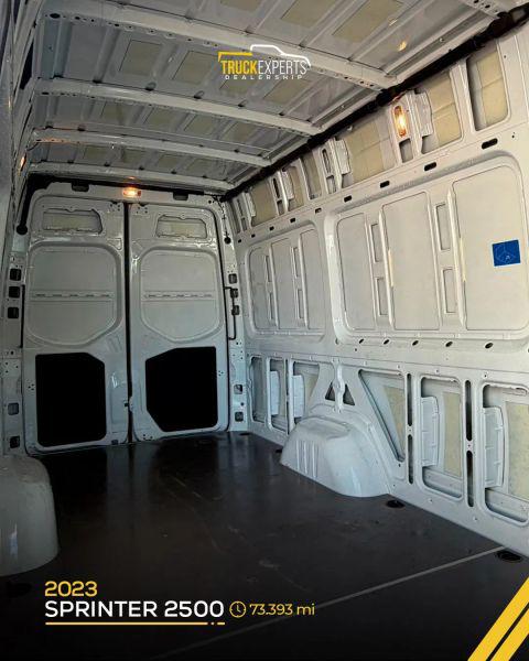 2023 Mercedes-Benz Sprinter 2500 High Roof 4-Cyl Gas